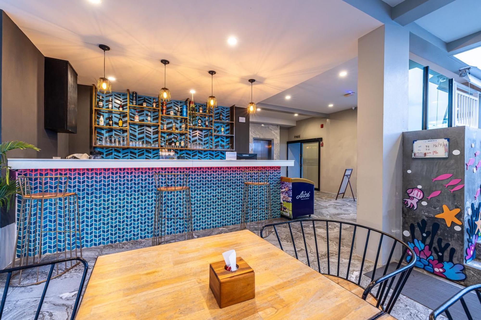 Kana Triple L Hotel Phuket普吉岛卡娜3L酒店 Patong Luaran gambar